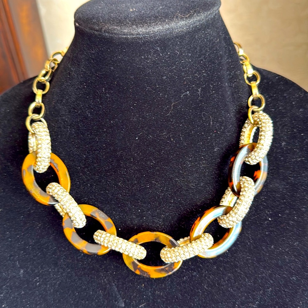 Ann Taylor 18” toggle clasp faux tortoise with crystal links necklace